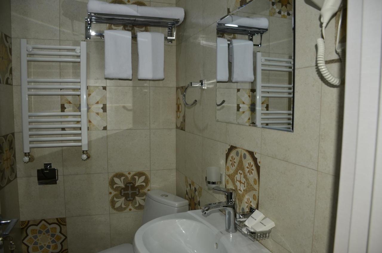 Vere Corner Hotel Tbilisi Exterior foto